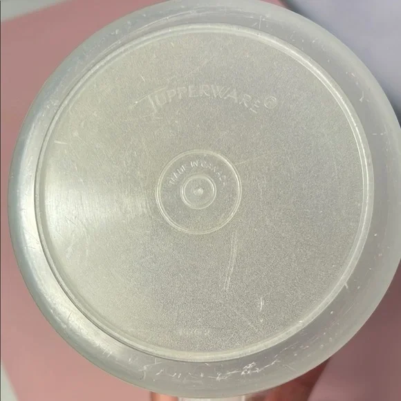 Tupperware Classic Pitcher - Picture 4 of 7